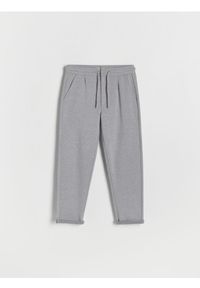 Reserved - Dzianinowe spodnie chino - jasnoszary. Kolor: szary. Materiał: dzianina #1