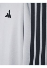 Adidas - adidas Dres Basic 3-Stripes JI8876 Szary Regular Fit. Kolor: szary. Materiał: syntetyk