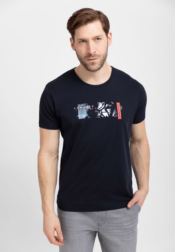 Volcano - T-shirt z motywem rowerowym T-RAD. Kolekcja: plus size. Kolor: niebieski. Materiał: włókno, skóra, materiał, bawełna. Wzór: nadruk. Sezon: lato. Styl: sportowy