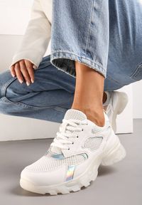 Born2be - Białe Sneakersy Prisolphi. Kolor: biały. Materiał: materiał. Szerokość cholewki: normalna #1