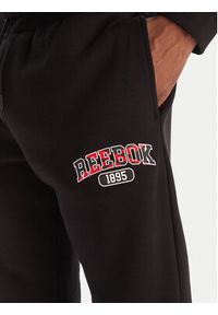Reebok Spodnie dresowe Walker RK25149CCM Czarny Regular Fit. Kolor: czarny. Materiał: syntetyk #3