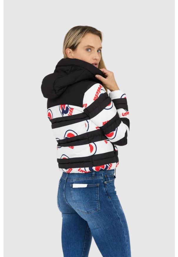 Invicta - INVICTA Czarna kurtka damska w białe pasy i logo, Rozmiar M. Kolor: czarny