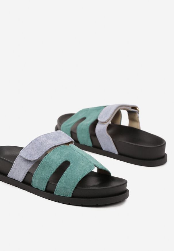 Born2be - Zielone Klapki z Ozdobnymi Wycięciami Setadira. Okazja: na co dzień. Kolor: zielony. Sezon: lato. Styl: casual