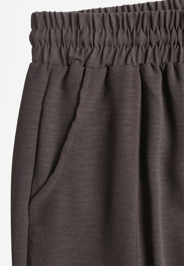 Renee - Szare Szerokie Spodnie z Wiskozą z Gumką w Pasie Lealirre. Okazja: na co dzień. Kolor: szary. Materiał: wiskoza. Wzór: gładki. Styl: casual