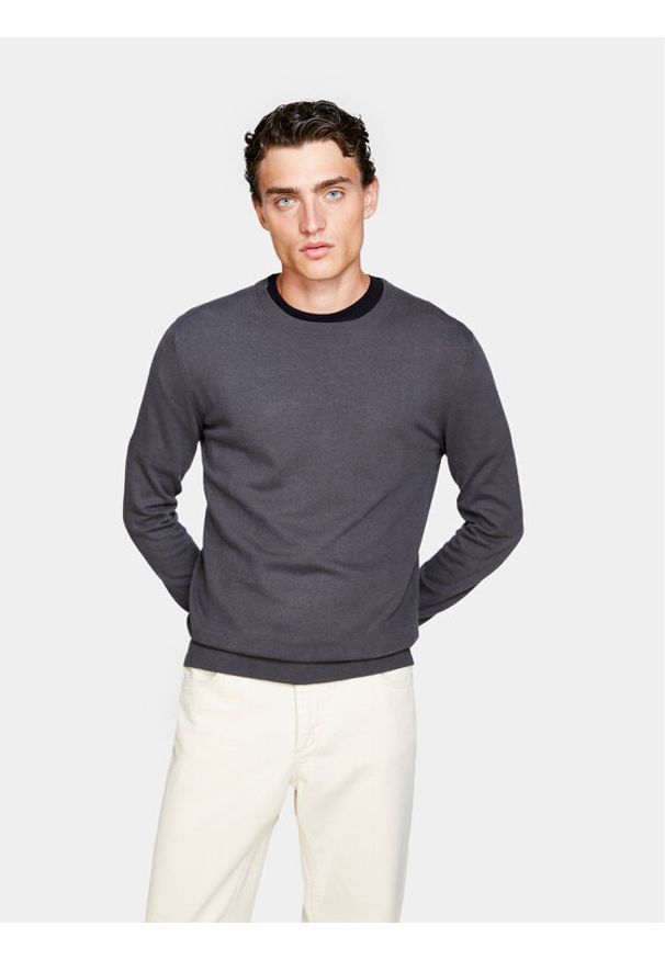 Sisley Sweter 10F2S1C78 Szary Slim Fit. Kolor: szary. Materiał: bawełna