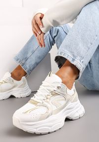 Renee - Biało-Złote Sneakersy na Masywnej Podeszwie z Siateczką Kubbia. Kolor: biały. Szerokość cholewki: normalna #1