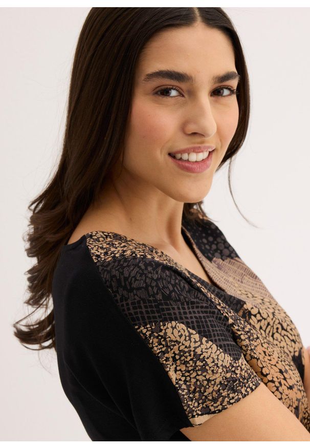 bonprix - Bluzka z miękkiej mieszanki wiskozy. Kolor: czarny. Materiał: wiskoza. Wzór: nadruk