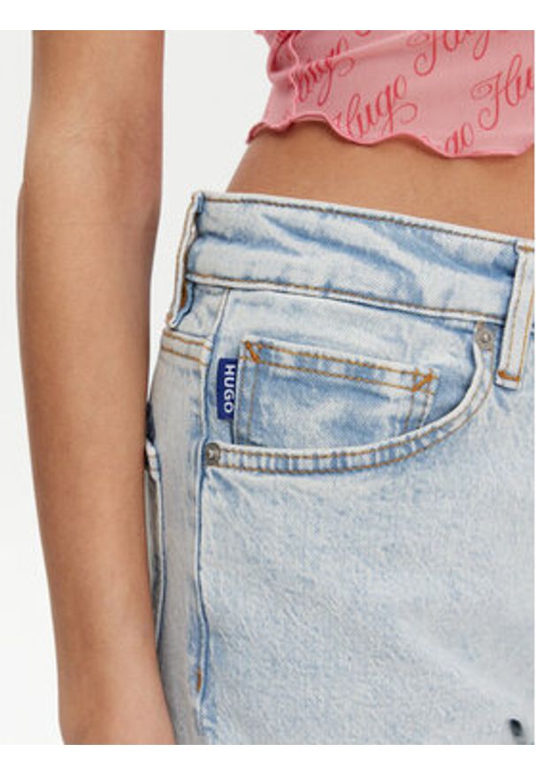 Hugo - HUGO Jeansy Noe 50520613 Błękitny Mom Fit. Kolor: niebieski