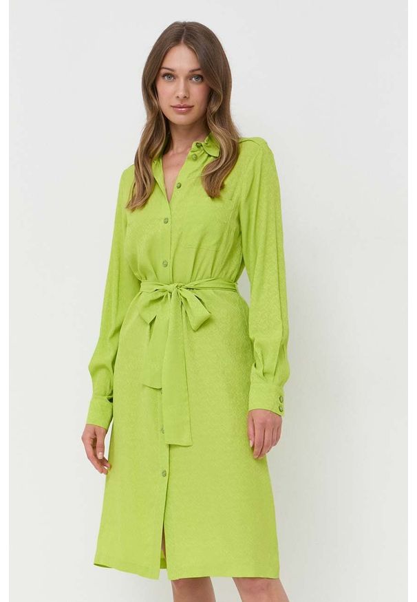 Pinko sukienka z domieszką jedwabiu kolor zielony mini. Okazja: na co dzień. Kolor: zielony. Materiał: jedwab. Długość rękawa: długi rękaw. Typ sukienki: proste. Styl: casual. Długość: mini