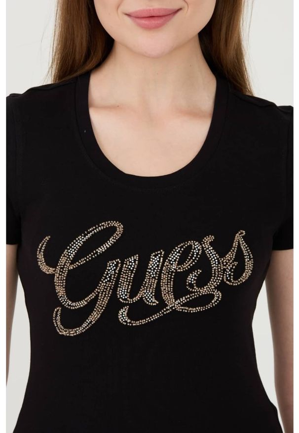 Guess - GUESS Czarny t-shirt Script. Kolor: czarny