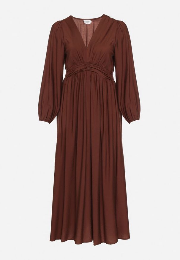 Born2be - Brązowa Rozkloszowana Sukienka z Marszczeniem i Gumką w Pasie Fedorna. Okazja: na co dzień. Kolekcja: plus size. Kolor: brązowy. Typ sukienki: dla puszystych. Styl: casual, elegancki