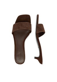 Gino Rossi - GINO ROSSI Klapki EO-V2229-111-5 Brązowy. Kolor: brązowy. Materiał: zamsz, skóra #8