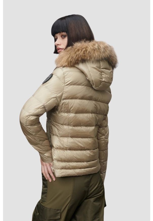 Blauer USA - BLAUER Beżowa damska kurtka Arcadia Short Jackets, Rozmiar S. Kolor: beżowy. Materiał: poliamid, futro