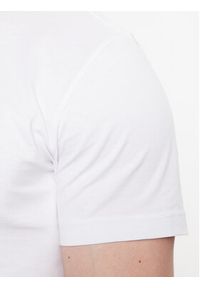 Calvin Klein Jeans T-Shirt J30J323483 Biały Regular Fit. Kolor: biały. Materiał: bawełna #5