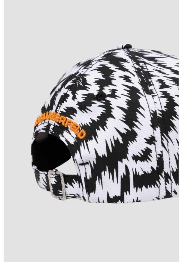 Karl Lagerfeld - KARL LAGERFELD Czarno-biała czapka z daszkiem K/zebra. Kolor: wielokolorowy. Wzór: motyw zwierzęcy