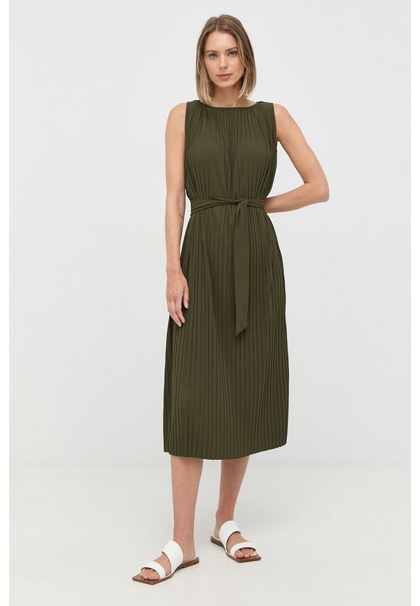 Max Mara Leisure sukienka kolor zielony midi prosta. Kolor: zielony. Materiał: dzianina. Typ sukienki: proste. Długość: midi