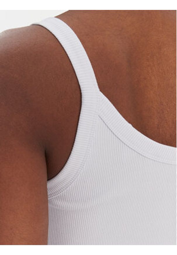 Guess Top V6GP16 K3180 Błękitny Regular Fit. Kolor: niebieski. Materiał: wiskoza