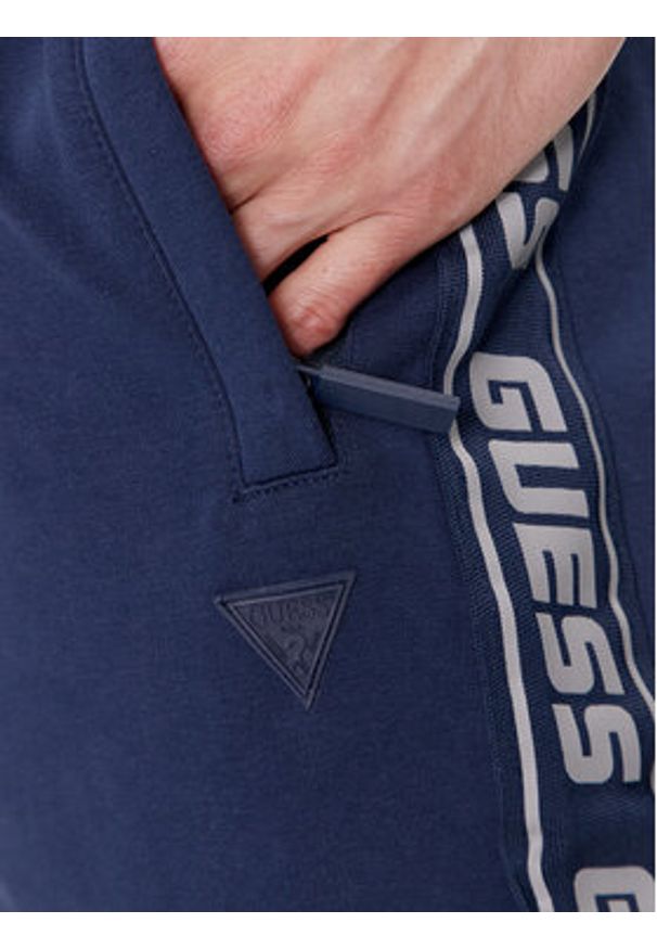 Guess Szorty materiałowe Arlo Z2YD02 K6ZS1 Granatowy Loose Fit. Kolor: niebieski. Materiał: bawełna