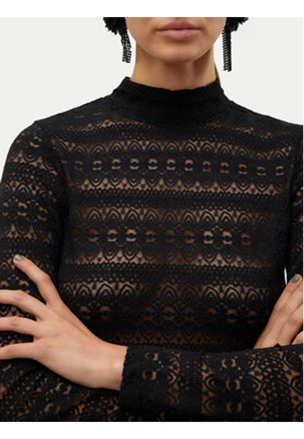 Vero Moda Bluzka Zoe 10315443 Czarny Slim Fit. Kolor: czarny. Materiał: syntetyk