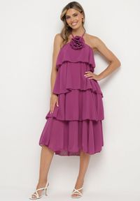 Born2be - Fioletowa Sukienka z Falbanami Wiązana na Szyi z Broszką Kwiatem Tinallena. Okazja: na co dzień. Kolor: fioletowy. Wzór: kwiaty. Styl: casual #7