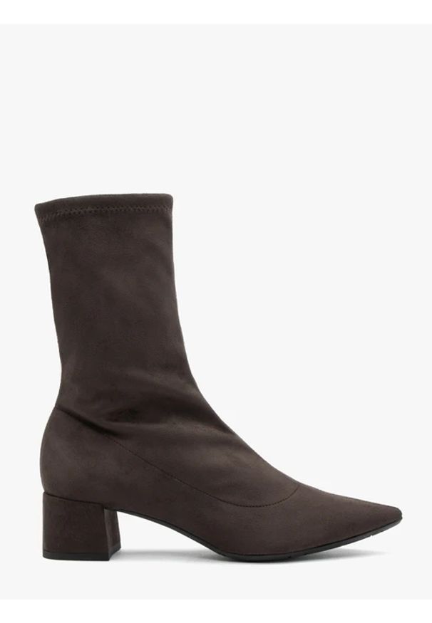Ryłko - Ciemnobrązowe botki skarpetkowe. Kolor: brązowy. Materiał: tkanina. Szerokość cholewki: normalna. Obcas: na obcasie. Styl: klasyczny, street. Wysokość obcasa: średni