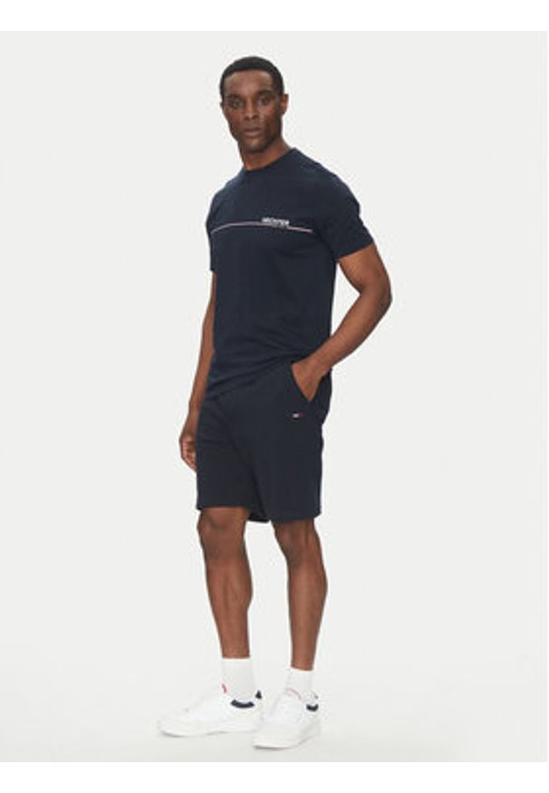 Hechter Paris Szorty sportowe 70006 151924 Granatowy Regular Fit. Kolor: niebieski. Materiał: bawełna. Styl: sportowy