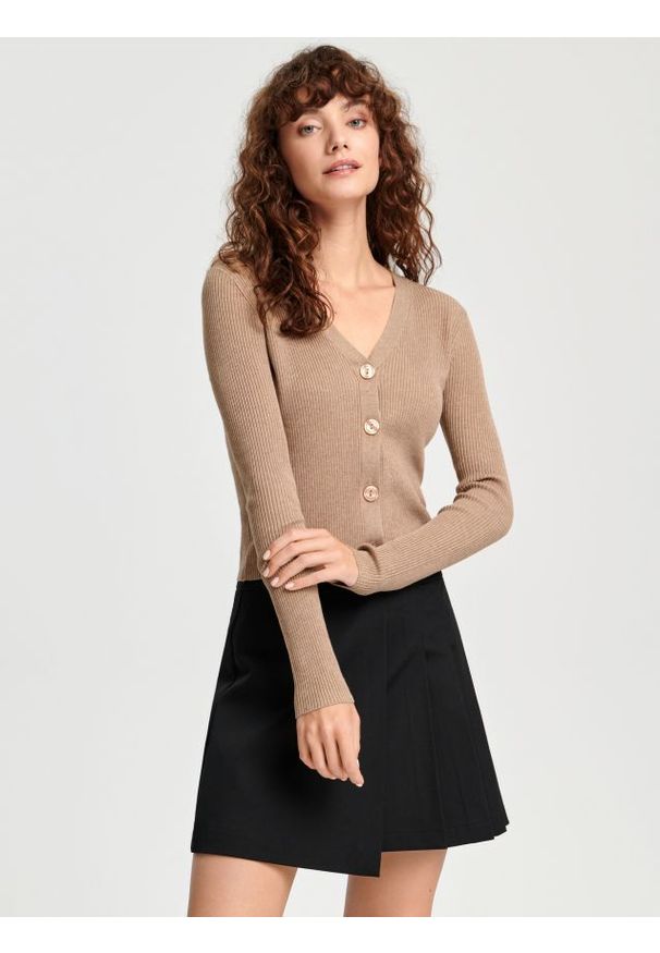 Sinsay - Kardigan krótki prążkowany - brązowy. Kolor: brązowy. Materiał: prążkowany. Długość: krótkie