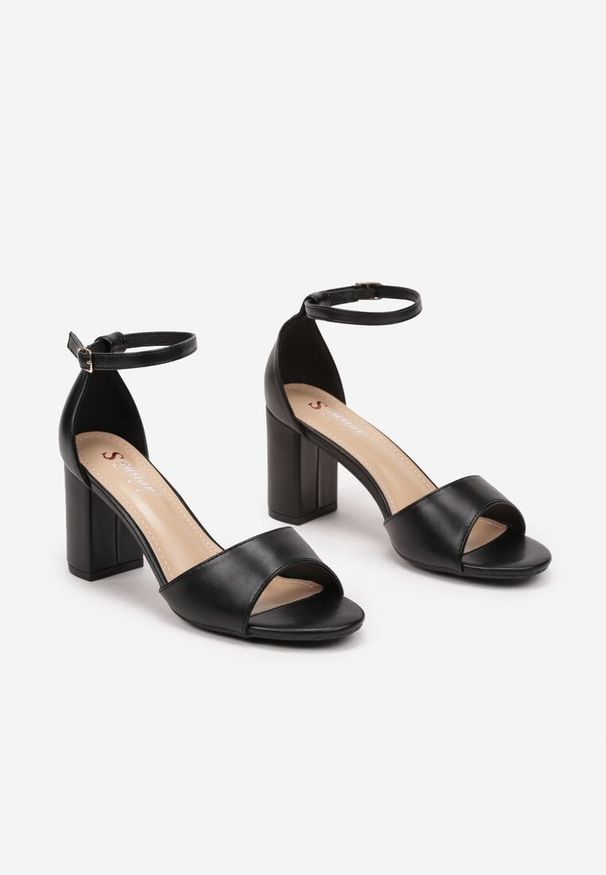 Born2be - Czarne Sandały na Słupku z Eleganckim Paskiem przy Kostce Deolian. Okazja: na co dzień. Nosek buta: otwarty. Zapięcie: pasek. Kolor: czarny. Sezon: lato. Obcas: na słupku. Styl: elegancki
