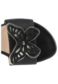 DAMISS - Czarne Klapki Damiss Modne Skórzane Letnie Buty. Okazja: do pracy, na randkę. Kolor: czarny. Materiał: skóra. Sezon: lato. Obcas: na obcasie. Styl: elegancki. Wysokość obcasa: niski #4