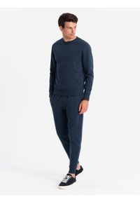 Ombre Clothing - Komplet dresowy bawełniany męski BASIC bluza nierozpinana + joggery – granatowy V1. Kolor: niebieski. Materiał: dresówka, bawełna. Wzór: jednolity