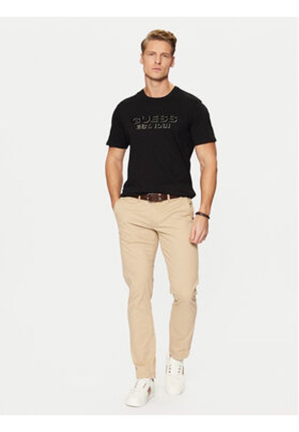 Guess T-Shirt M5RI50 K9RM1 Czarny Regular Fit. Kolor: czarny. Materiał: bawełna
