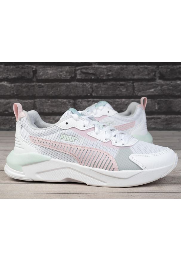 Buty damskie treningowe Puma CASSIA LUX. Kolor: szary, biały, wielokolorowy. Sport: turystyka piesza