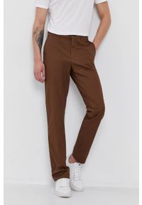 Sisley Spodnie męskie kolor brązowy dopasowane. Kolor: brązowy #1