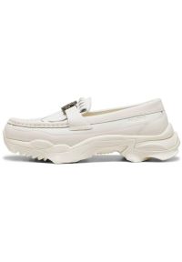 Buty Puma Nitefox Loafer L Palomo, Dla obu płci. Kolor: biały. Materiał: syntetyk, materiał. Sport: turystyka piesza