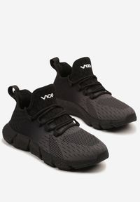 Born2be - Szaro-Czarne Wsuwane Buty Sportowe Sneakersy z Siateczki na Tłoczonej Podeszwie Salafina. Okazja: na co dzień. Zapięcie: bez zapięcia. Kolor: szary