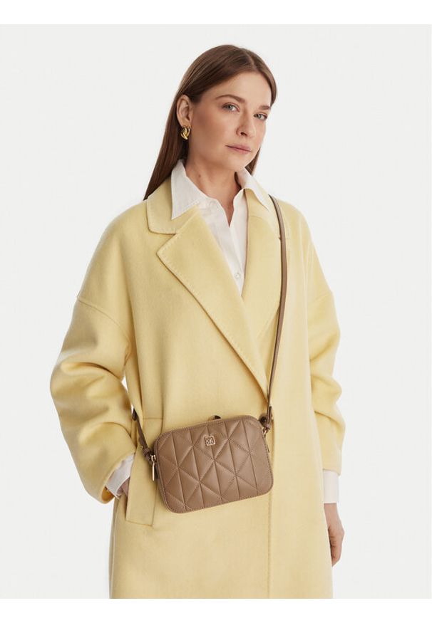 Calvin Klein Torebka Quilted Camera Bag LV04F3328G Beżowy. Kolor: beżowy. Materiał: skórzane