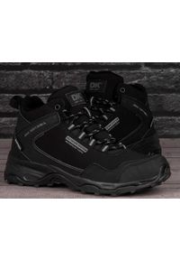 Buty zimowe ocieplane wysokie DK SAURON HIGH. Kolor: czarny. Sezon: zima. Sport: turystyka piesza