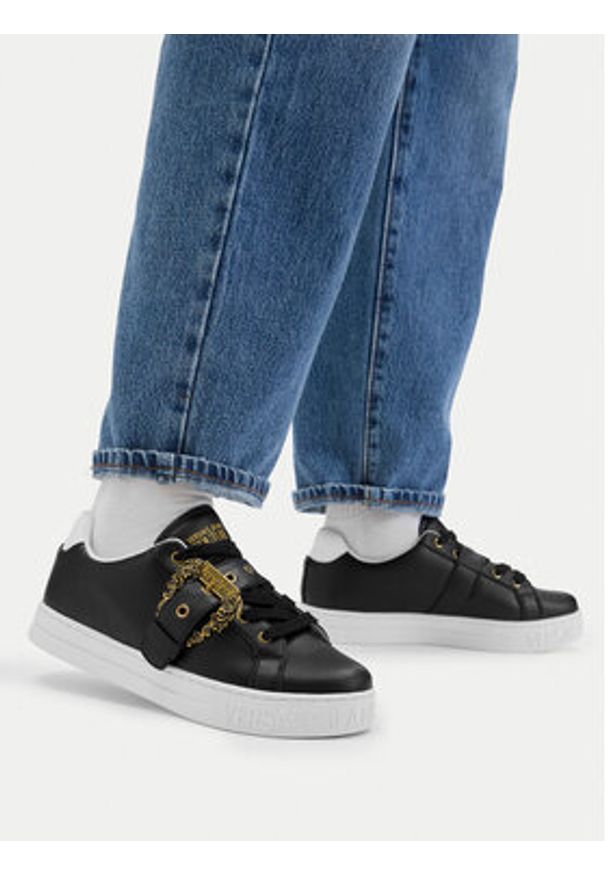 Versace Jeans Couture Sneakersy 80VA3SK9 ZPB76 G89 Czarny. Kolor: czarny. Materiał: skóra