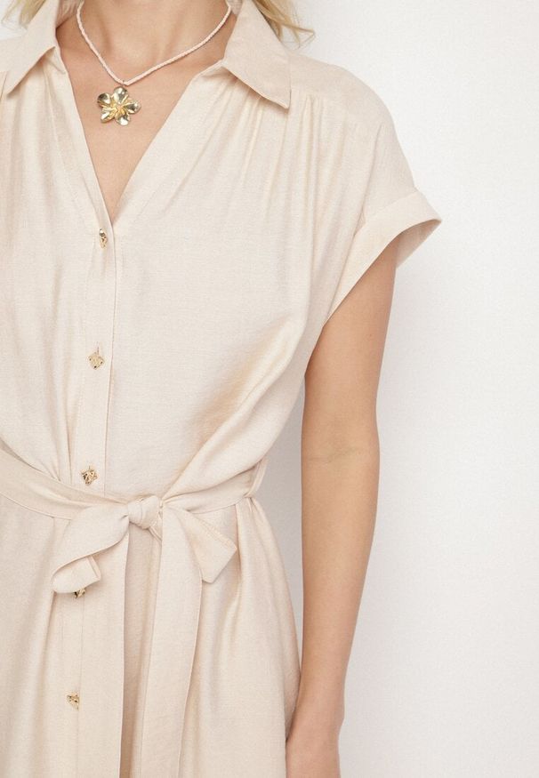 Born2be - Beżowa Wiskozowa Sukienka Koszulowa z Paskiem Rinaruna. Okazja: na co dzień. Kolor: beżowy. Materiał: wiskoza. Typ sukienki: koszulowe. Styl: elegancki, casual