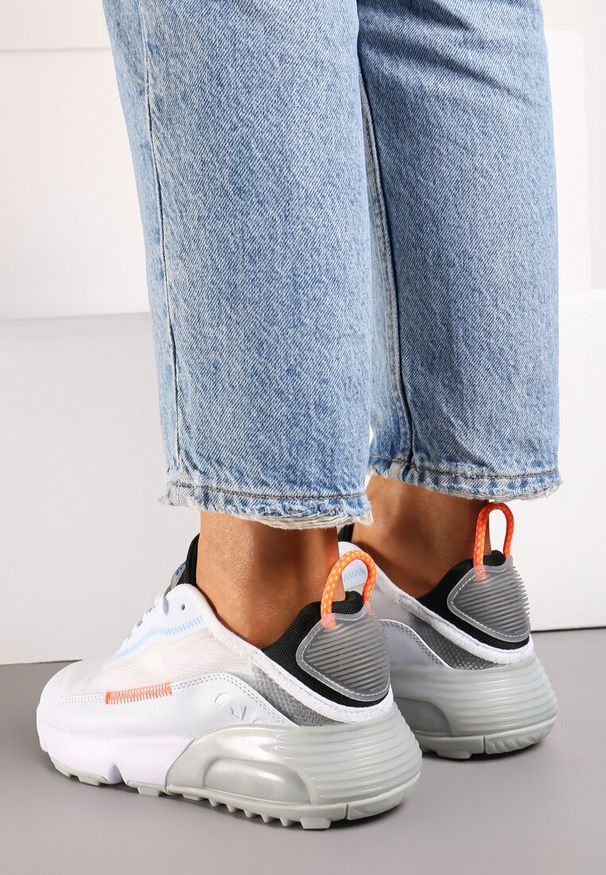 Renee - Biało-Szare Sneakersy Azama. Zapięcie: bez zapięcia. Kolor: biały. Materiał: materiał. Szerokość cholewki: normalna. Wzór: aplikacja