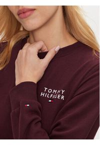 TOMMY HILFIGER - Tommy Hilfiger Bluza UW0UW04521 Bordowy Regular Fit. Kolor: czerwony. Materiał: bawełna, syntetyk #4