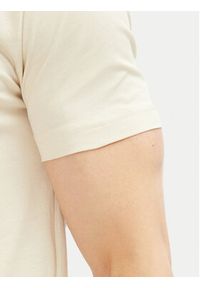 EA7 Emporio Armani T-Shirt 7M000224 AF10375 U1079 Écru Regular Fit. Materiał: bawełna