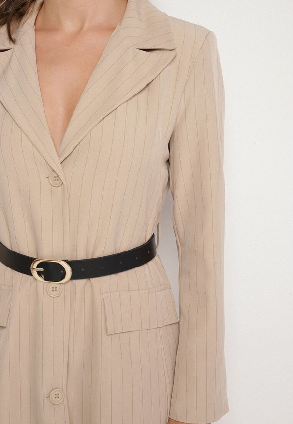 Born2be - Beżowa Sukienka w Stylu Marynarki z Wiskozą z Usztywnioną Linią Ramion w Paski Nevolia. Okazja: do pracy. Kolor: beżowy. Materiał: wiskoza. Wzór: paski. Styl: klasyczny, elegancki