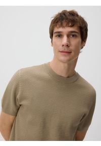 Reserved - Strukturalny sweter z wiskozą - beżowy. Kolor: beżowy. Materiał: wiskoza #1