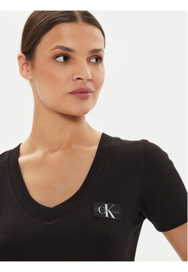 Calvin Klein Jeans T-Shirt J20J223274 Czarny Regular Fit. Kolor: czarny. Materiał: bawełna