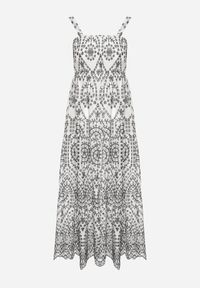 Born2be - Czarno-Biała Bawełniana Sukienka Ozdobiona Haftem Sadonique. Okazja: na co dzień. Kolor: czarny. Materiał: bawełna. Długość rękawa: na ramiączkach. Wzór: aplikacja, haft. Styl: casual, elegancki #2