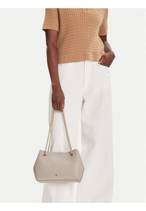 Calvin Klein Torebka Minimal Monogram Shoulde LV04F3205G Beżowy. Kolor: beżowy. Materiał: skórzane