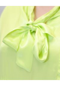 EMMA & GAIA - Zielona zwiewna sukienka. Kolor: zielony. Materiał: wiskoza. Sezon: lato. Typ sukienki: sportowe, asymetryczne. Styl: sportowy #3