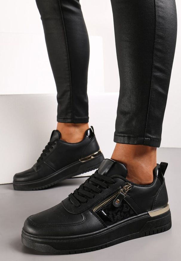 Renee - Czarne Sneakersy z Metaliczną Wstawką Guustene. Kolor: czarny