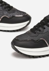 Born2be - Czarne Sneakersy Przed Kostkę z Grubą Podeszwą i Metalicznymi Zdobieniami Azaya. Wysokość cholewki: przed kostkę. Kolor: czarny. Szerokość cholewki: normalna. Wzór: aplikacja #4